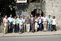 Teilnehmer der AG Limes vor dem Römermuseum